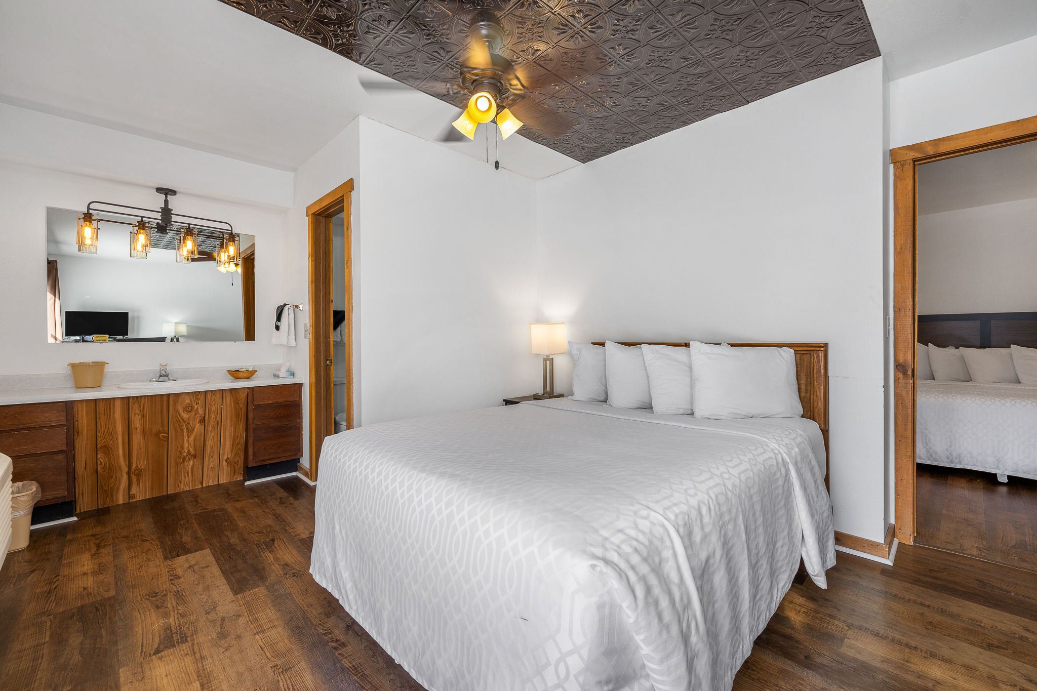 TheSturgisMotel-12
